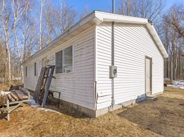 7979 Ojibwa Home #2, Weidman, MI 48893