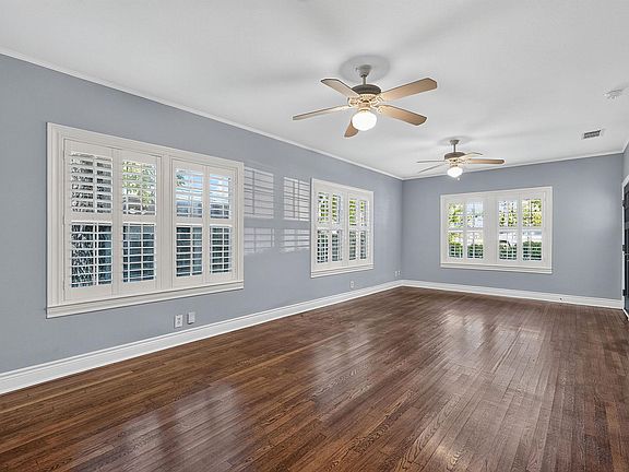 4th image of 1710 Wethersfield Rd #1