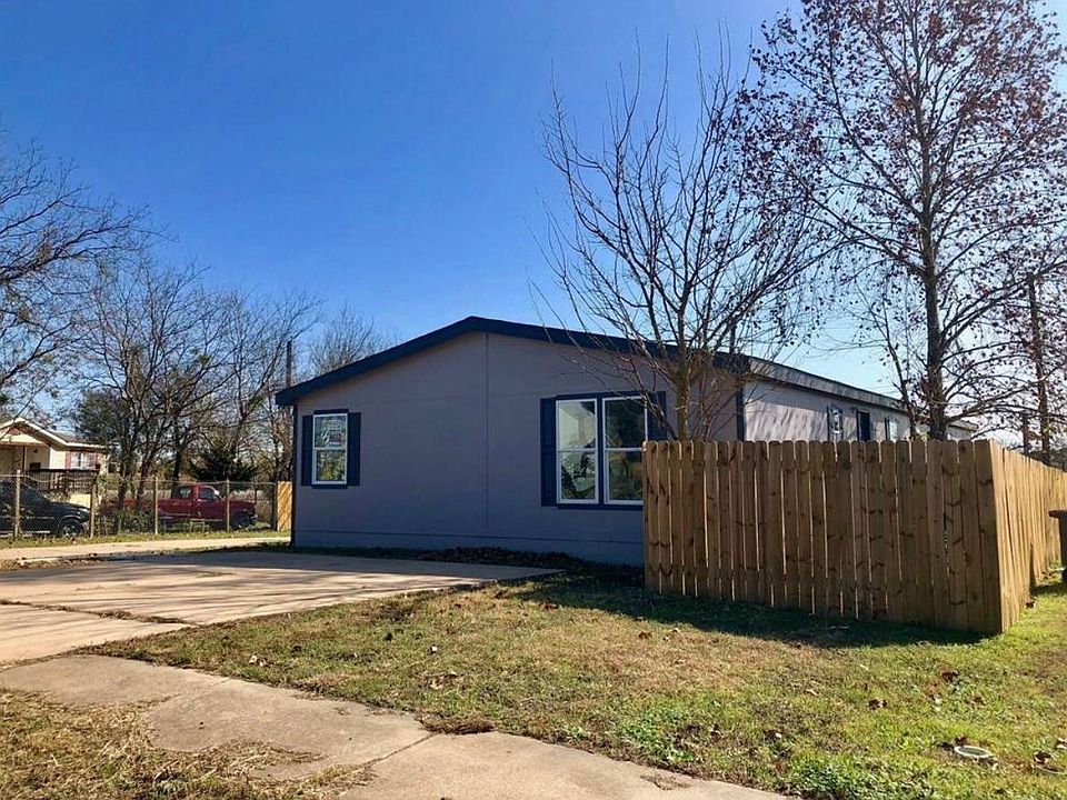 1st image of 8407 Riverstone Dr