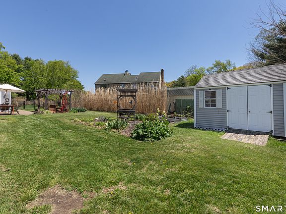 4th image of 405 Gracey Avenue
