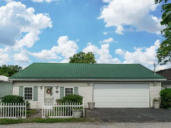 24 6th St, Buckeye Lake, OH 43008