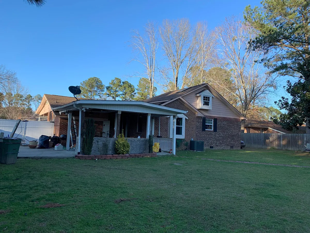 Building Photo - 418 Dixie Dr