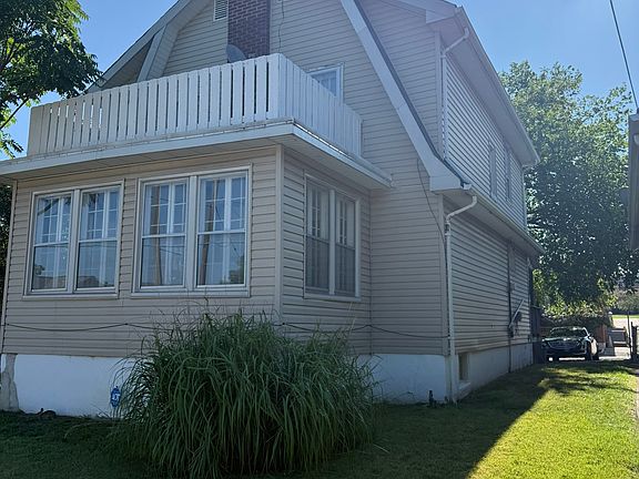 2nd image of 5976 Elizabeth Ave