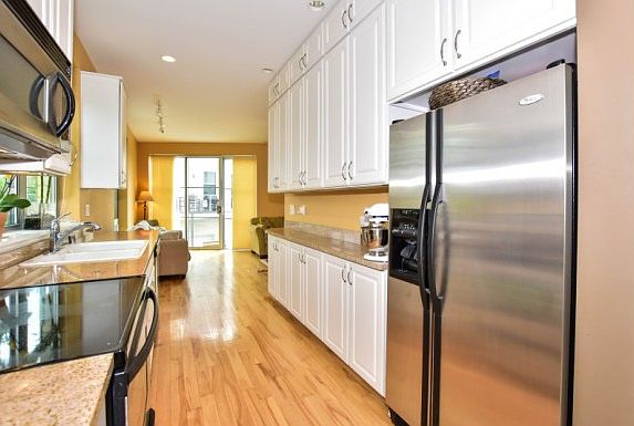 4th image of 2134 N Commerce St #2134