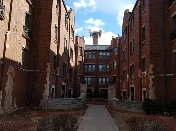 6757 N Artesian Ave #3F, Chicago, IL 60645