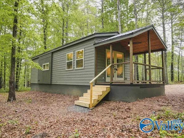 10 County Road 642, Mentone, AL 35984