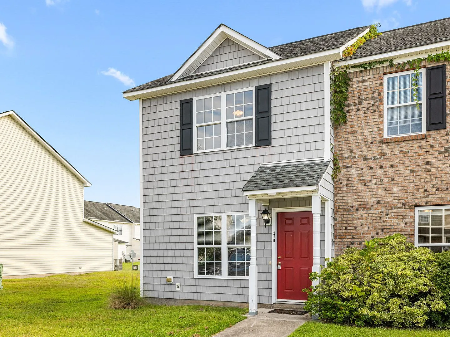 Townhome in Carolina Forest — Photo 2