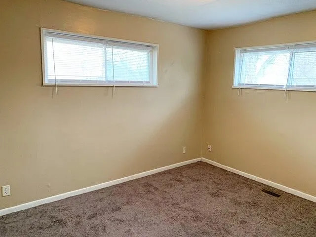 3420 N Elizabeth St — Photo 9