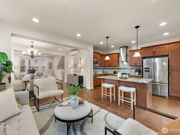 1321 Greenwich Walk NE, Issaquah, WA 98029