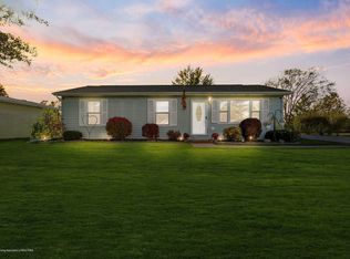 105 Saint Clair St, Capac, MI 48014