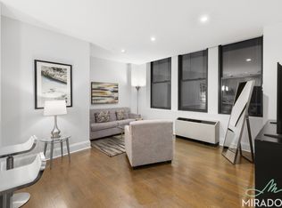 15 Park Row APT 14F, New York, NY 10038