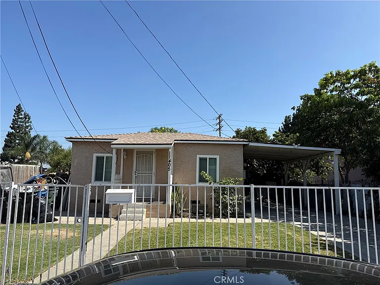 11405 Walnut St — Photo 1