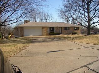 10530 Trail Ridge Dr, Saint Louis, MO 63128