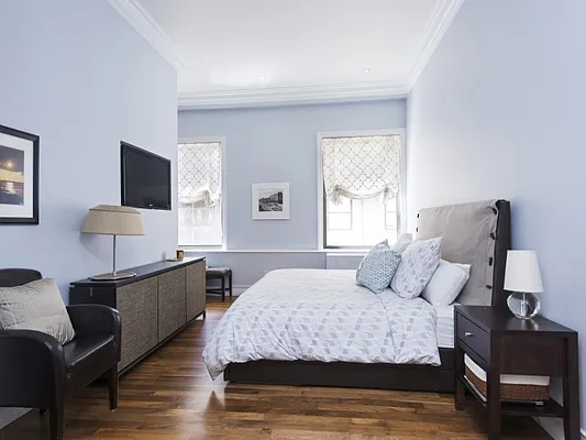 Sold by Sotheby's International Realty | media 27