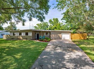 6134 Linneal Beach Dr, Forest City, FL 32703