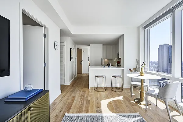 Rented by Greystar | media 46