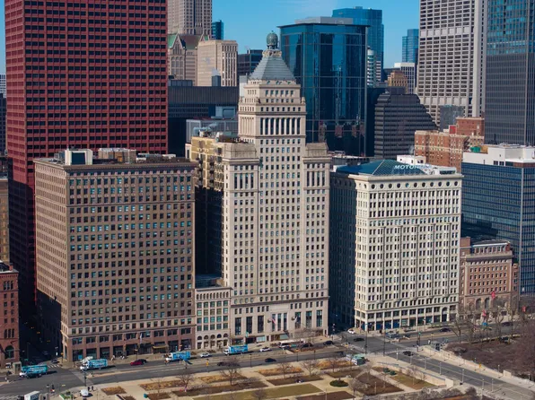310 S Michigan Ave Unit 1013, Chicago, IL 60604