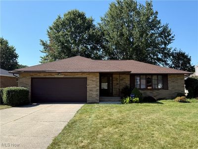 7446 Pinewood Dr, Middleburg Heights, OH, 44130