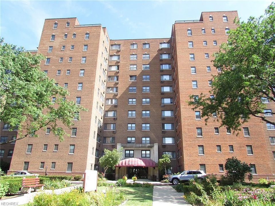 1st image of 11720 Edgewater Dr APT 504