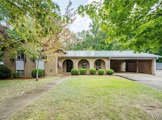 608 Innsbruck Ct, Northport, AL 35473