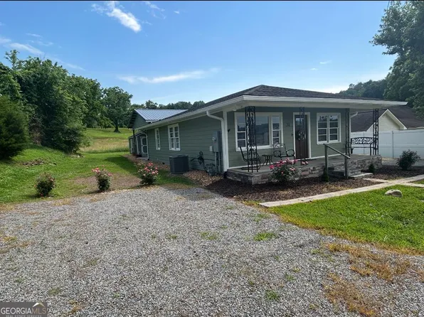 31 Willow St, Ellijay, GA 30540