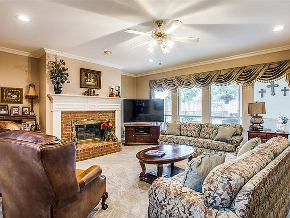 4th image of 2004 Hill Haven Cir