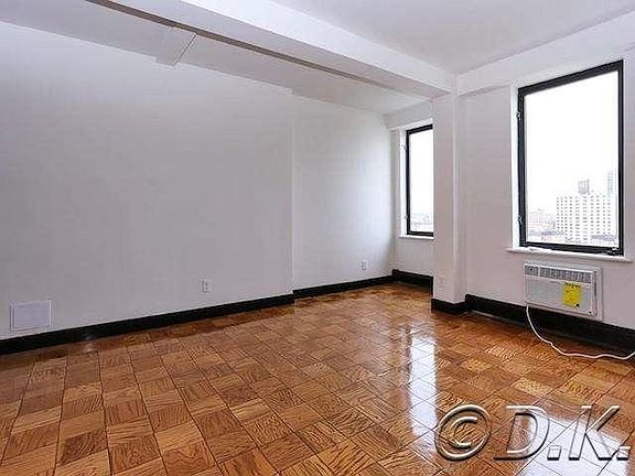 5th image of 100 Beach 26th St #706