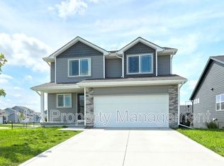 1255 NW Pine Bluff Cir, Waukee, IA 50263