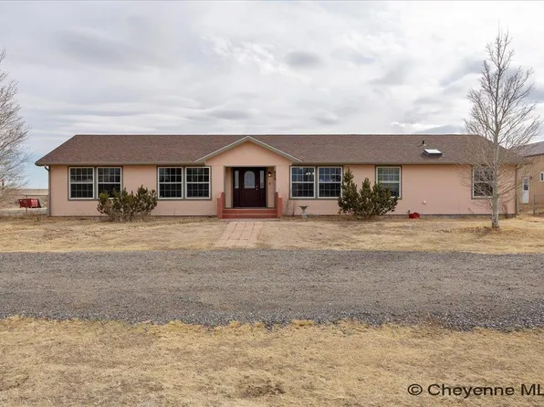 809 Artesian Rd, Cheyenne, WY 82007