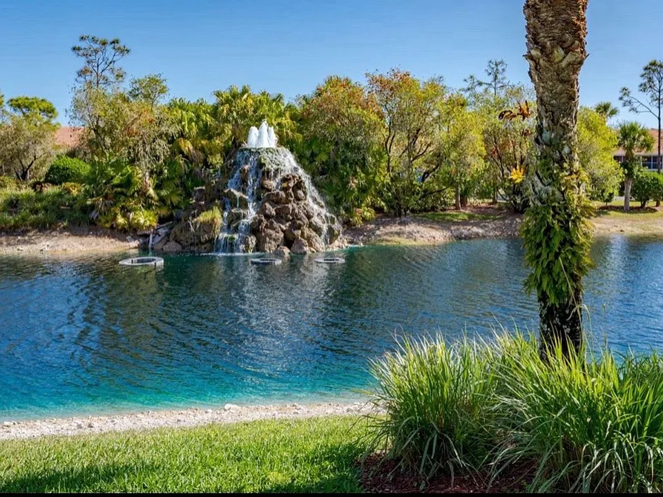 6750 Beach Resort Dr #7