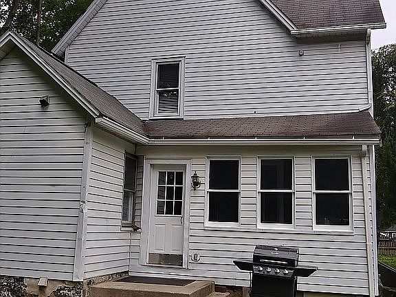 Back of House/Yard/21ft.Garage