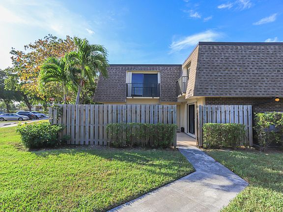 2nd image of 2901 SW 22nd Cir #42D