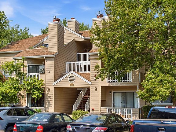 3rd image of 4895 Twin Lakes Rd #4