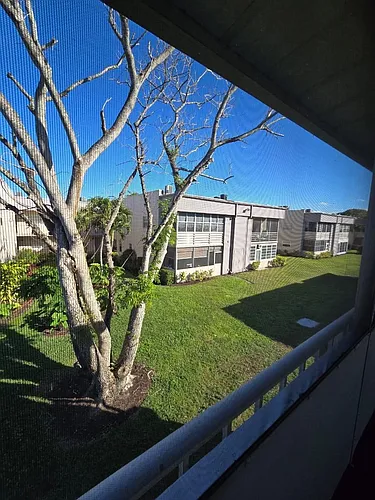 278 Flanders Park #278-F Photo 1