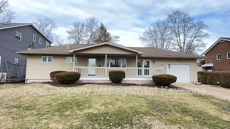 1038 Ohio Ave photo 1