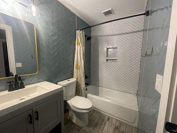 2nd image of 22 Bonita Dr