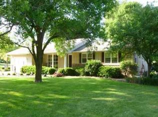 15568 Golf Ct, Bloomington, IL 61705