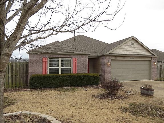4th image of 2303 S 12th Pl