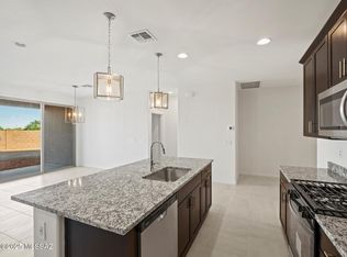 8276 S Clara Roberts Way, Vail, AZ 85641