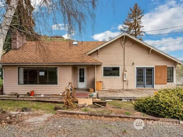 1092 Crusher Canyon Road, Selah, WA 98942