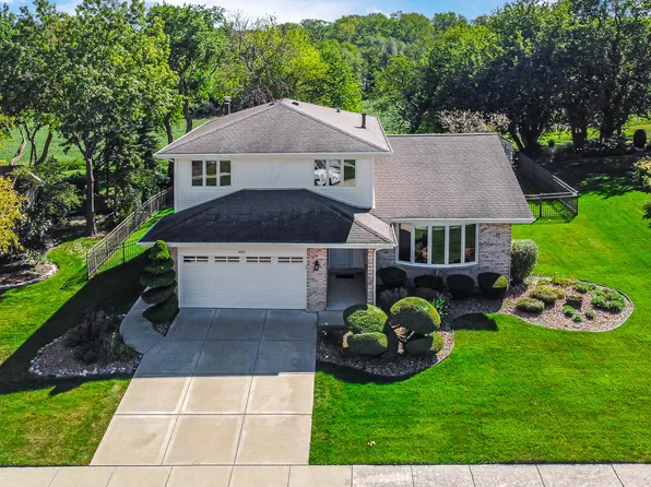 14515 Creek Crossing Dr, Orland Park, IL 60467