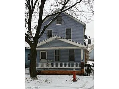 4221 Apple Ave photo 1
