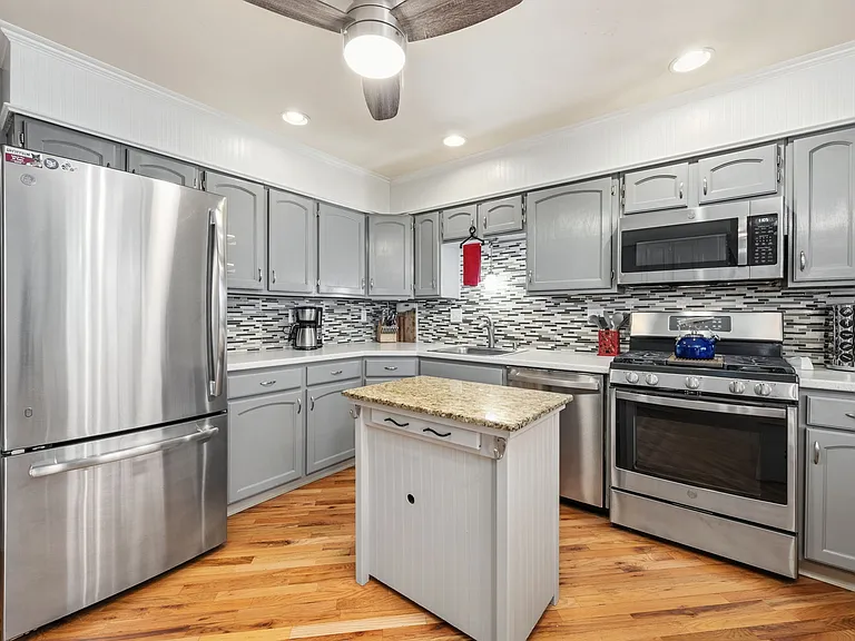 2101 Sandstone Dr — Photo 5