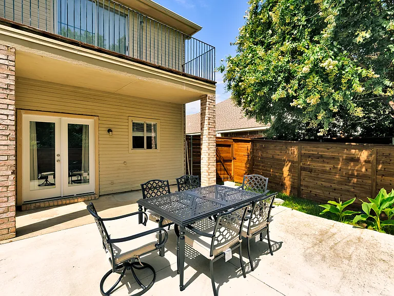 3207 Deer Trl — Photo 39