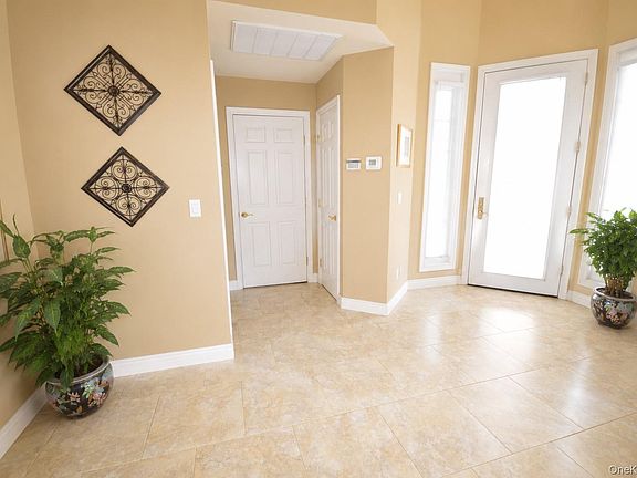 2nd image of 727 Balfour Place