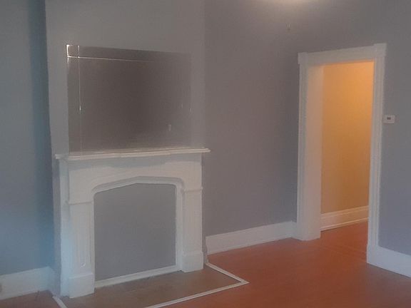 2nd image of 742 Delhi Ave