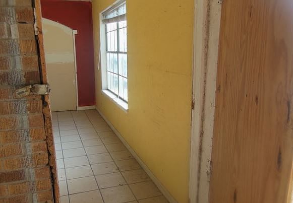 1st image of 2563 Rock Island St