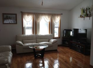 1104 Dick Ave NW, Grand Rapids, MI 49504