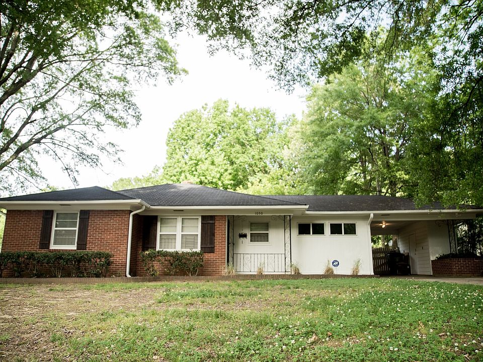 1st image of 1050 Robin Hood Ln