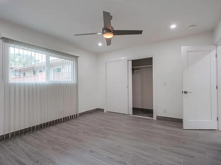 1234 Calle Jules — Photo 25